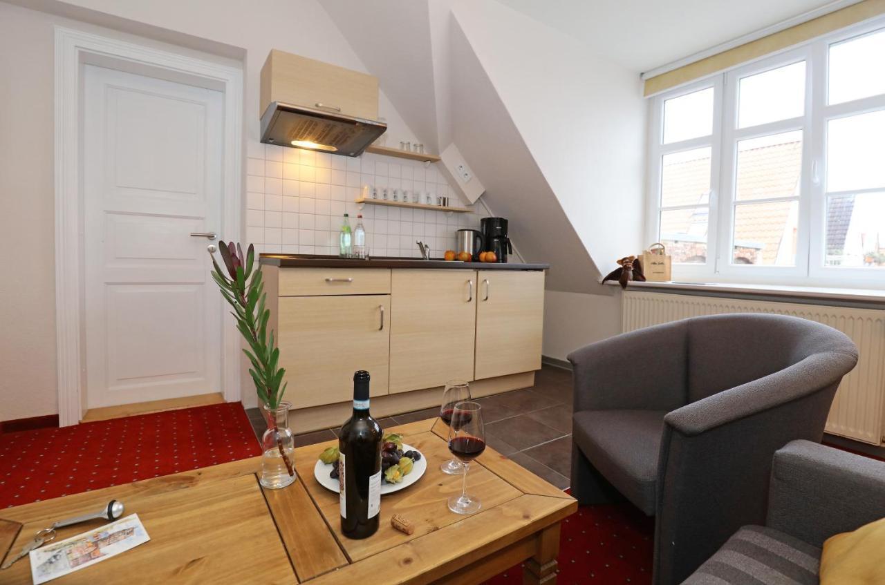 Aparthotel Markt Fuffzehn Stralsund Bagian luar foto